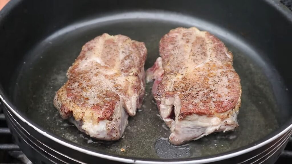 Свиной стейк на гриле — пошаговый рецепт, шаг 4