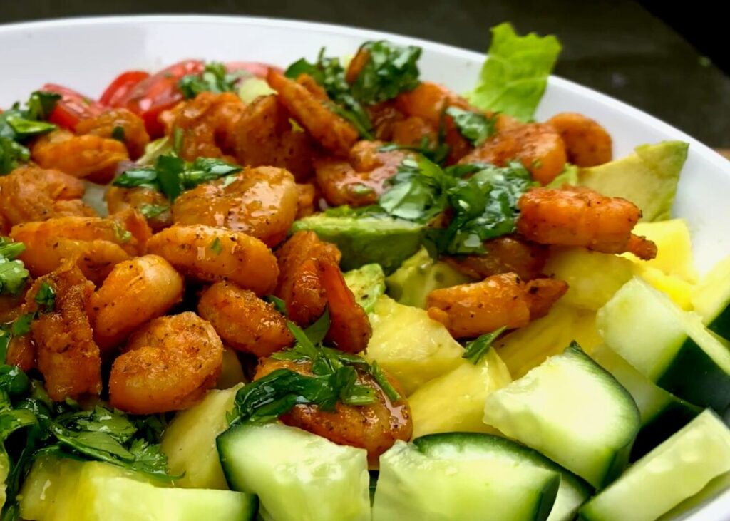 Салат с креветками и авокадо — пошаговый рецепт, шаг 10