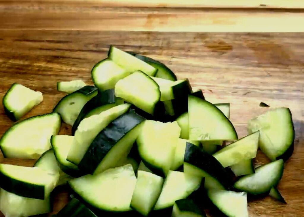 Салат с креветками и авокадо — пошаговый рецепт, шаг 9