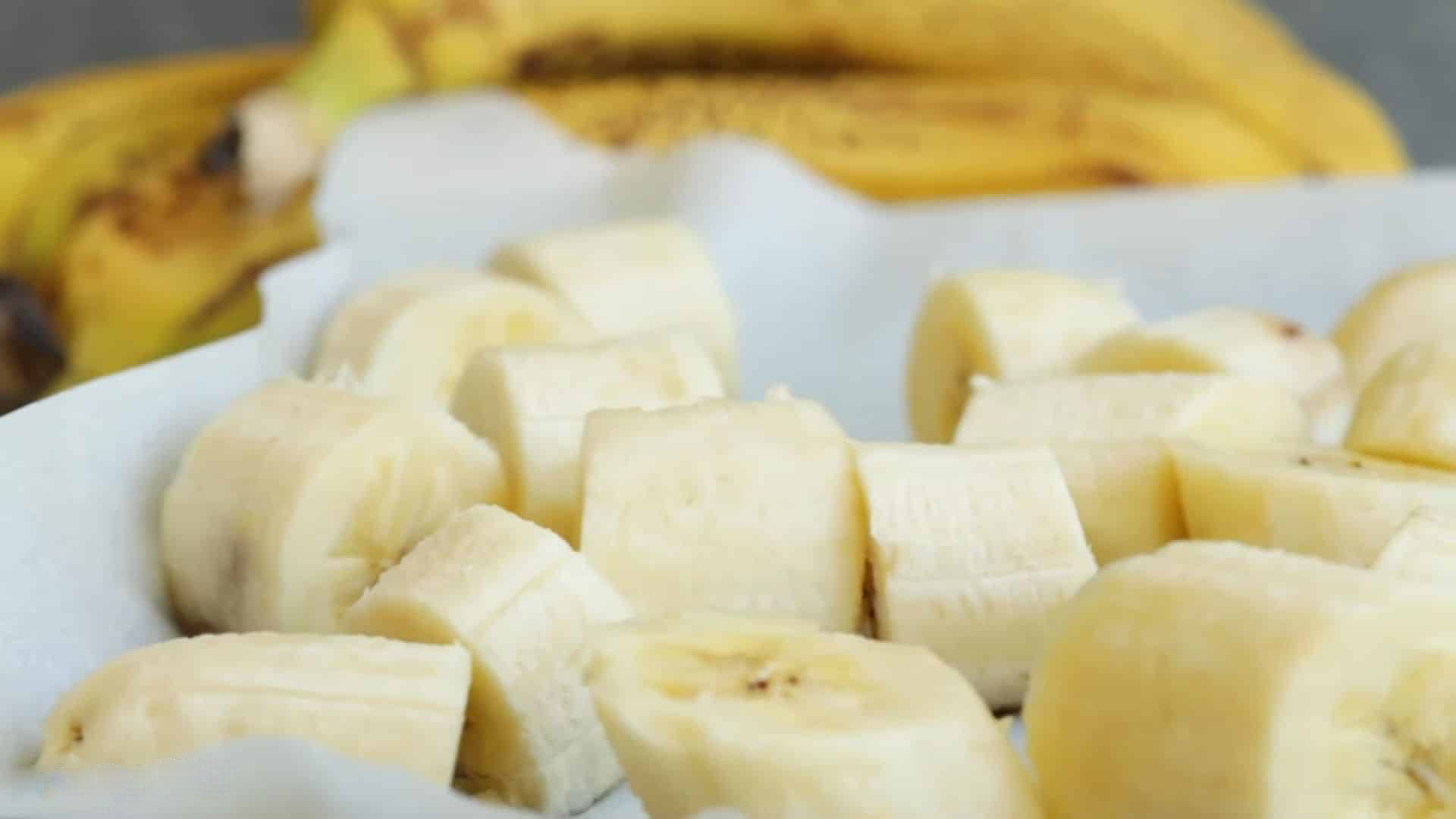 Что приготовить из переспевших или перезревших бананов быстро и вкусно