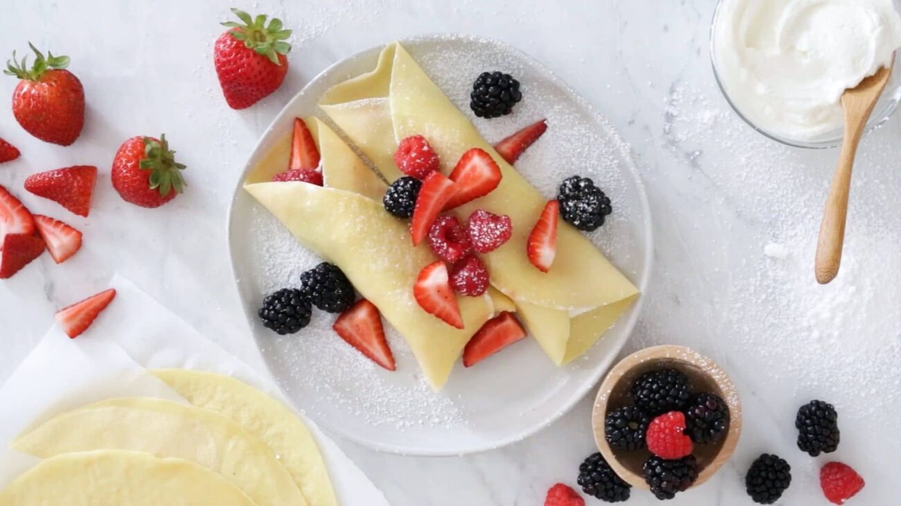 Блинчики с маскарпоне и клубникой Блинчики с маскарпоне и клубникой — recipe steps, main photo