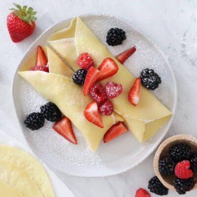 Блинчики с маскарпоне и клубникой — пошаговый рецепт, основное фото