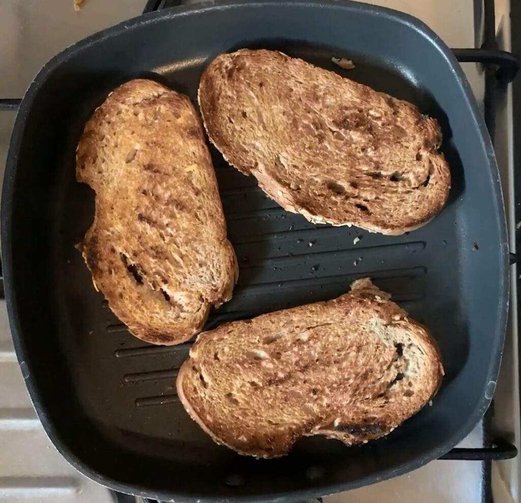 Брускетта с песто и помидорами — recipe steps, step 3