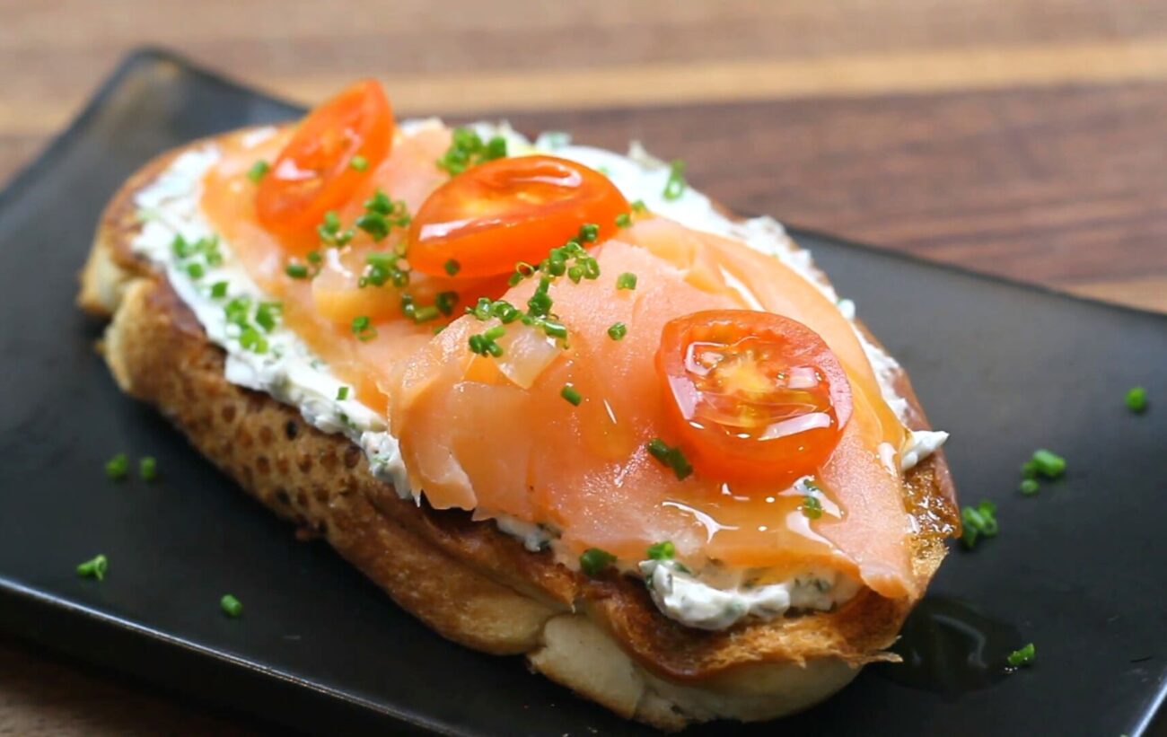 Брускетта с семгой — recipe steps, main photo