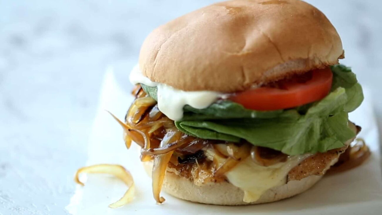 Бургер с курицей — recipe steps, main photo