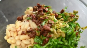 Buterbrod-s-tuncom-i-fasoliu-shag-5-