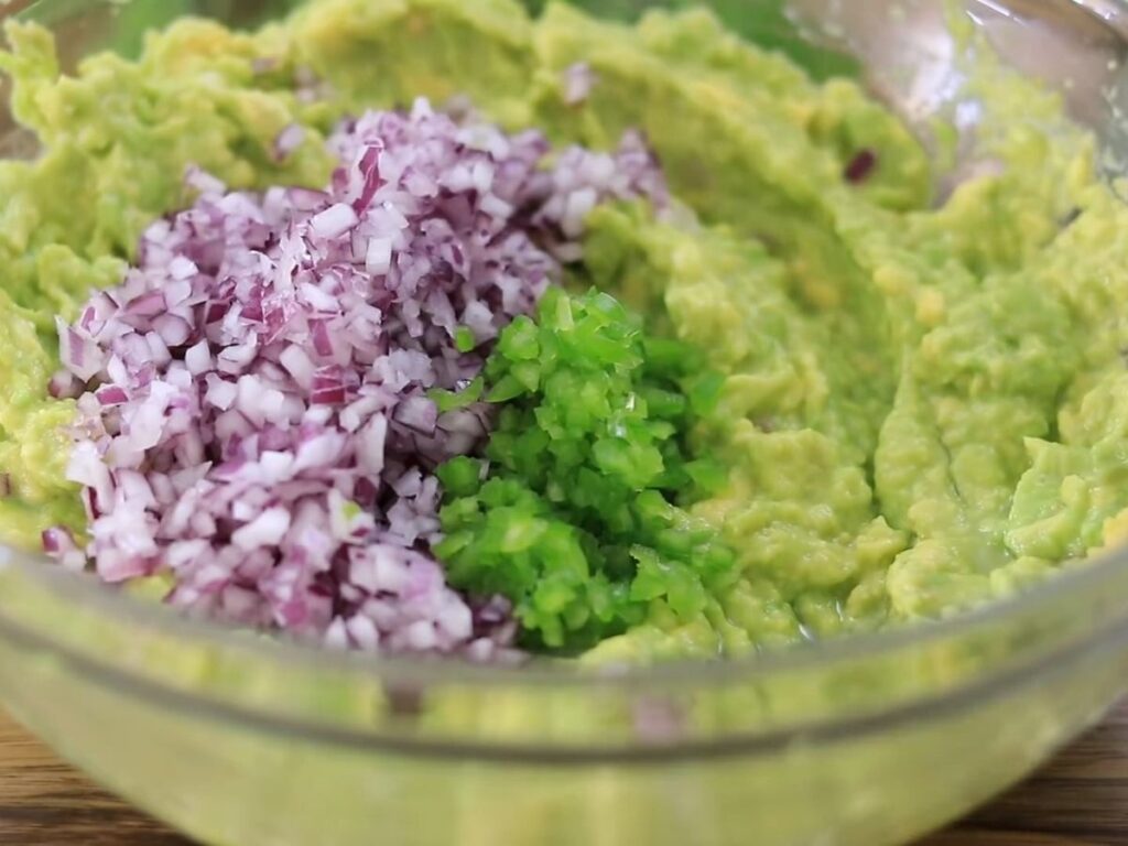 Гуакамоле — recipe steps, step 3