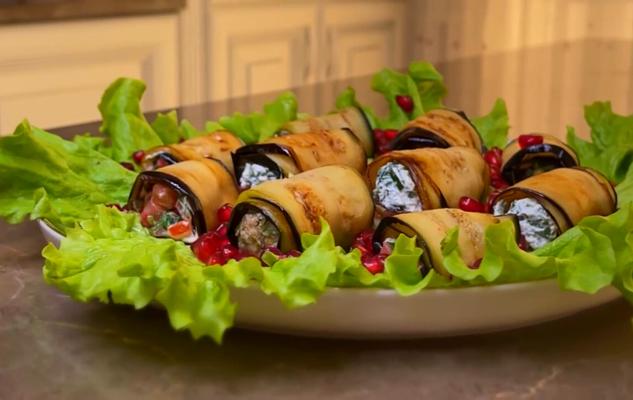 Рулетики из баклажанов с орехами Рулетики из баклажанов с орехами — recipe steps, main photo