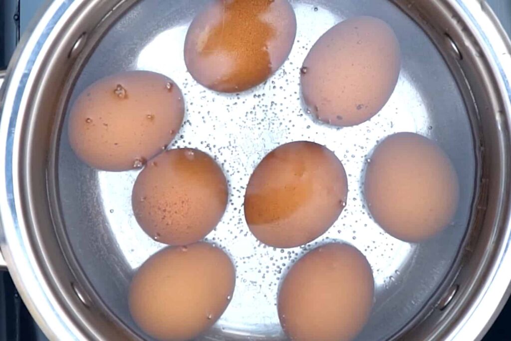 Салат с авокадо и яйцом — recipe steps, step 1