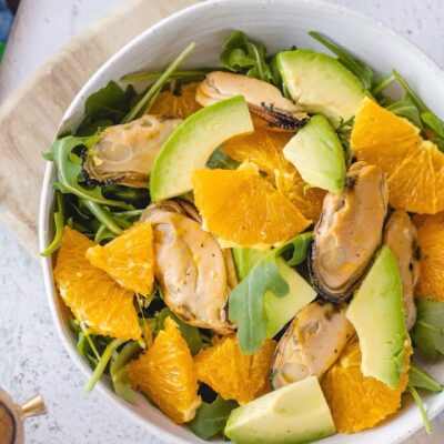 Салат с мидиями — пошаговый рецепт, основное фото