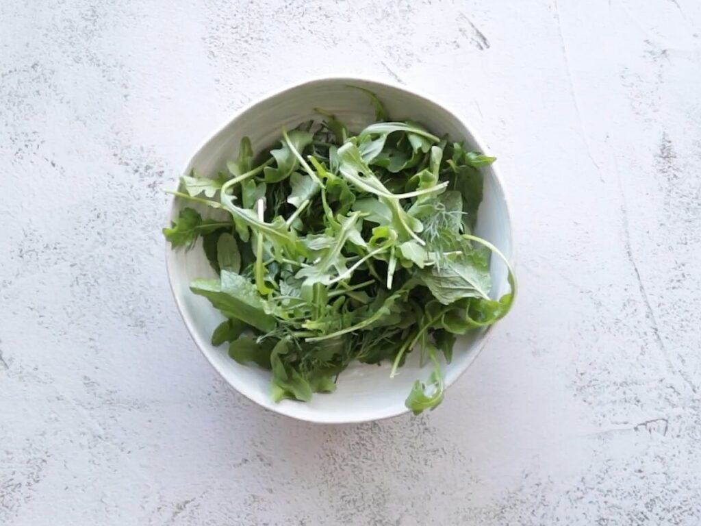 Салат с мидиями — recipe steps, step 1