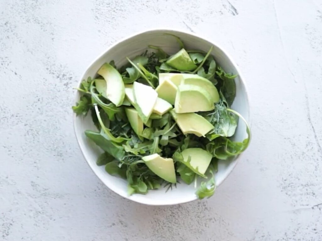 Салат с мидиями — recipe steps, step 2