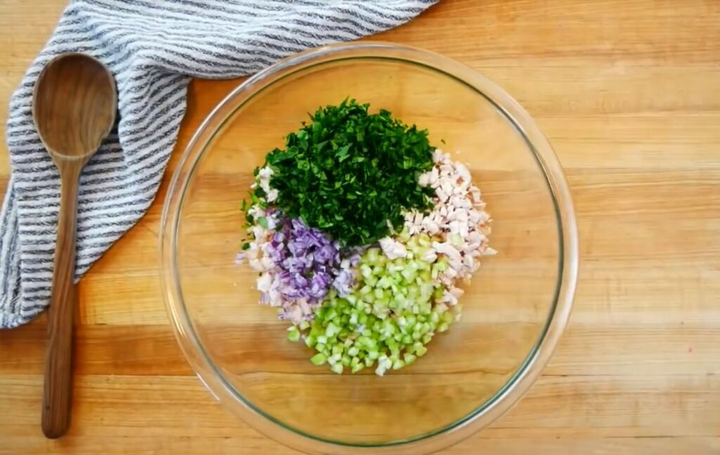 Салат с копченой курицей — recipe steps, step 2