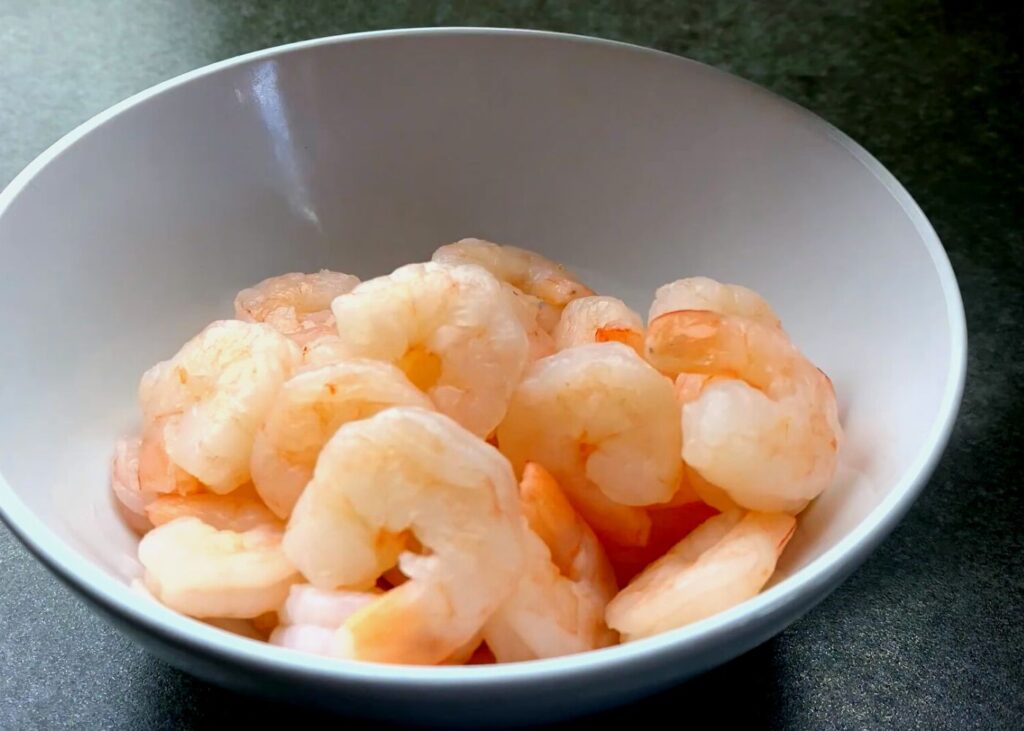 Салат с креветками и авокадо — recipe steps, step 1