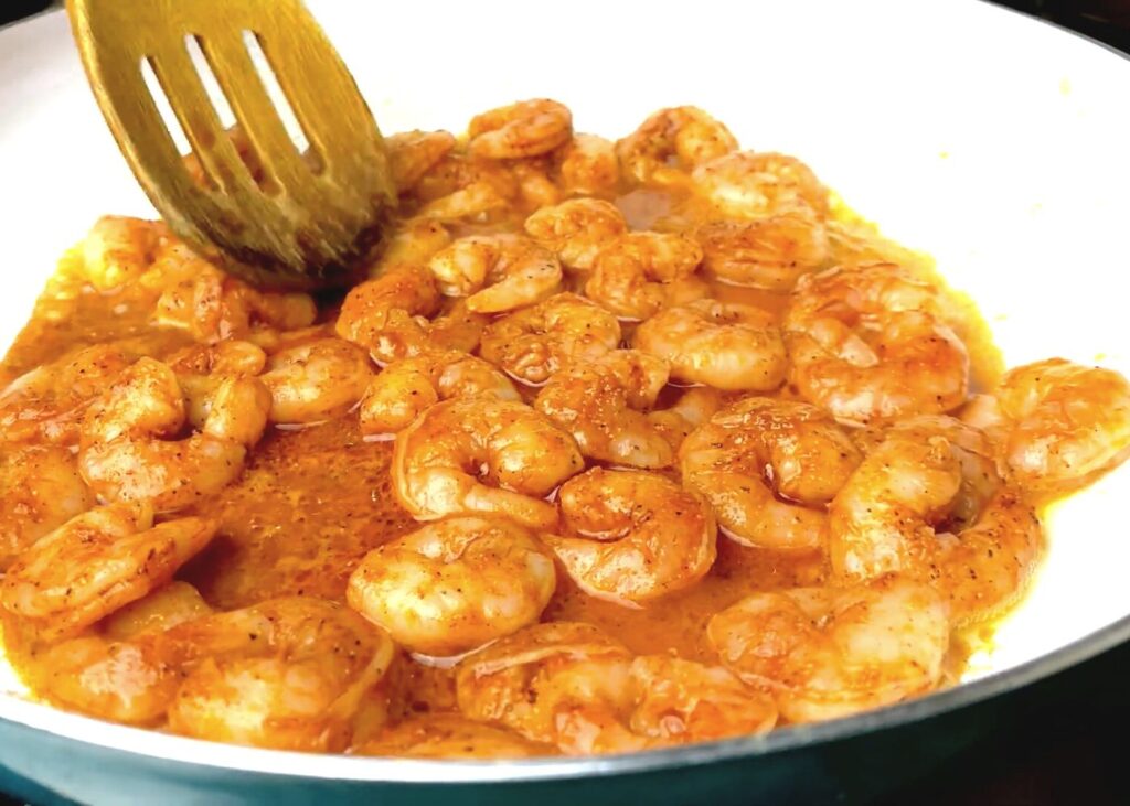 Салат с креветками и авокадо — recipe steps, step 4