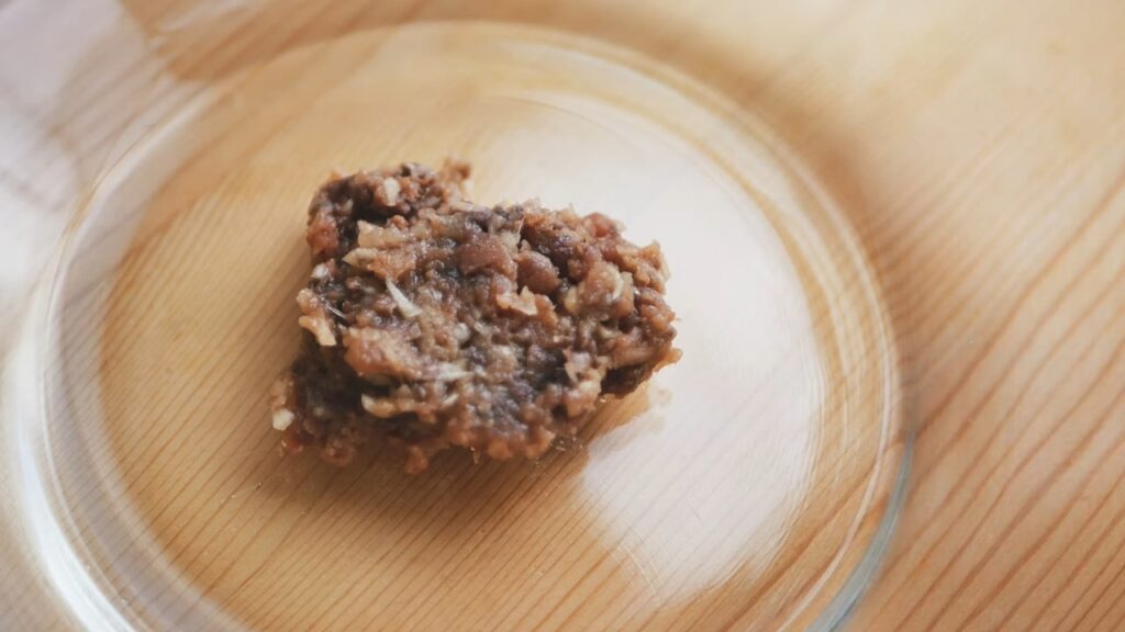 Салат с сухариками — recipe steps, step 2