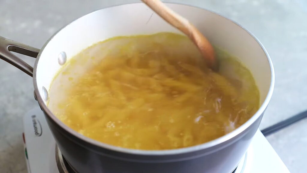 Салат с вялеными помидорами — recipe steps, step 1