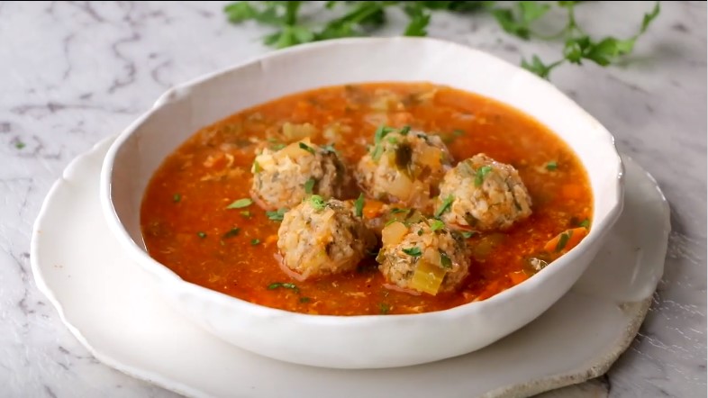 Суп с фрикадельками с сыром Суп с фрикадельками с сыром — recipe steps, main photo