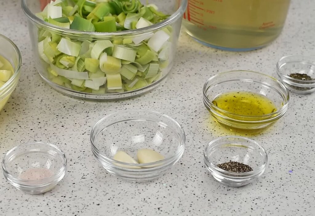 Вишисуаз — recipe steps, step 1