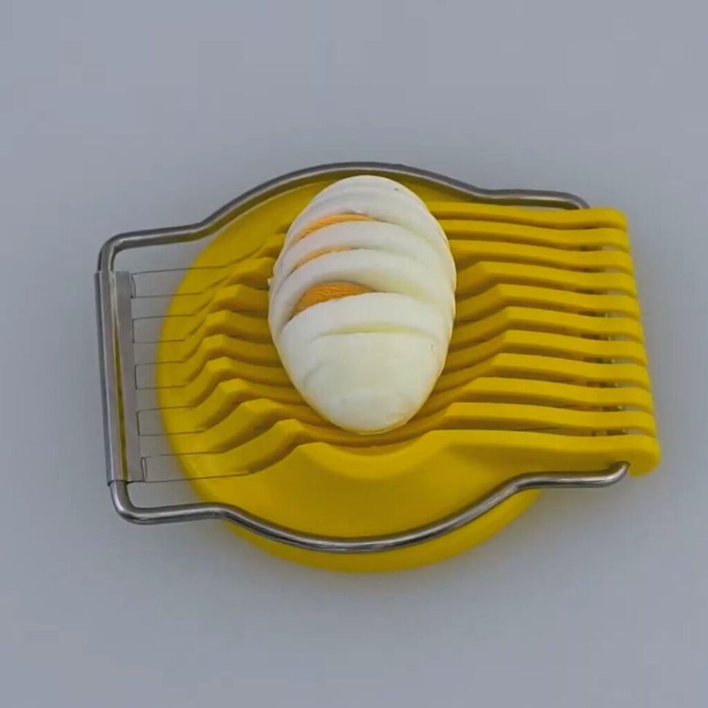 Брускетты с копченым лососем — recipe steps, step 6