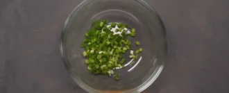 salat-s-pechenyu-treski-shag-1