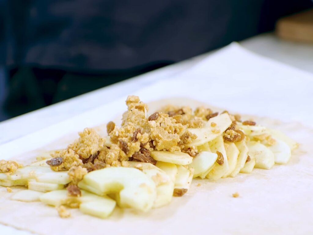 Штрудель с яблоками — recipe steps, step 5