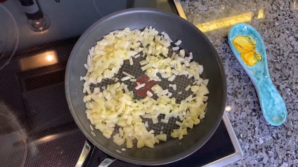 Жульен с курицей и грибами — recipe steps, step 4