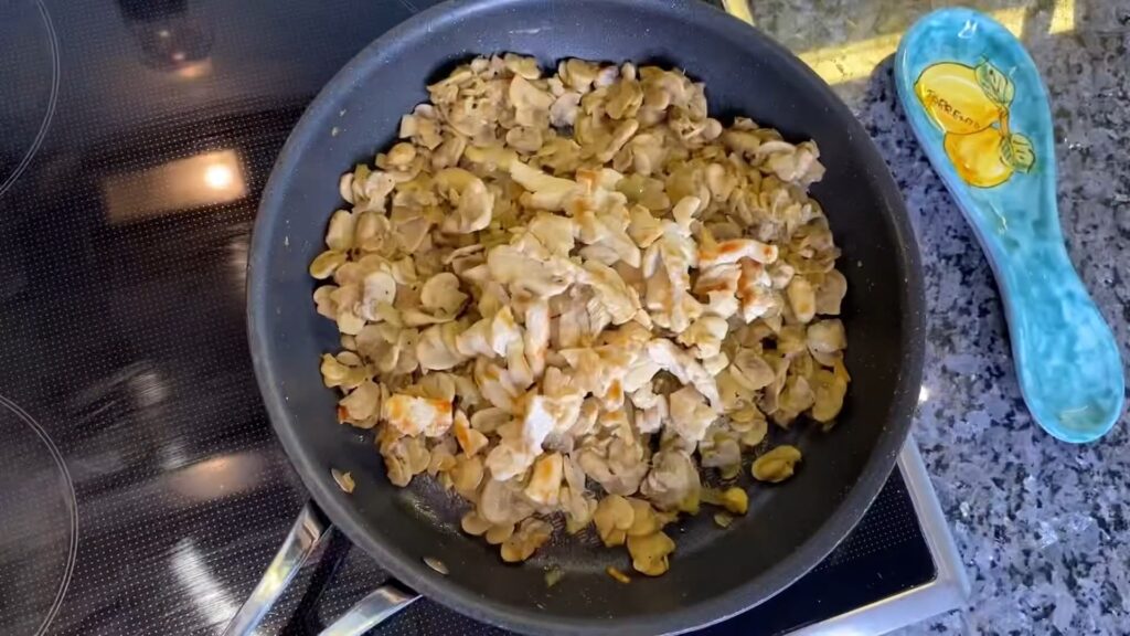 Жульен с курицей и грибами — recipe steps, step 5