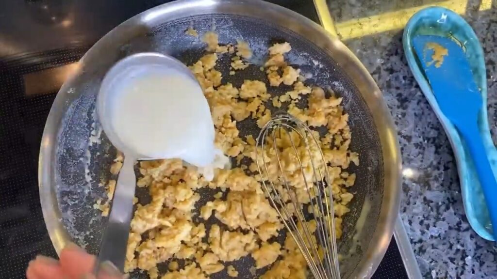 Жульен с курицей и грибами — recipe steps, step 6