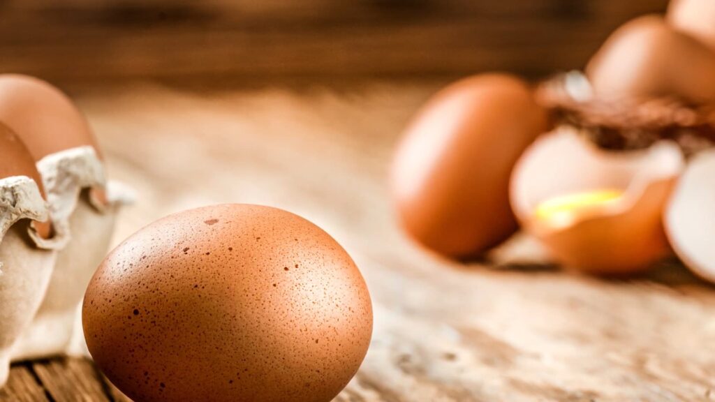 Куриные яйца