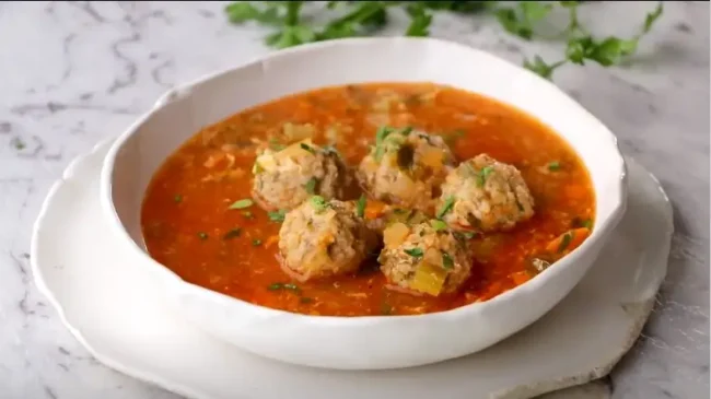 Суп з фрикадельками та сиром
